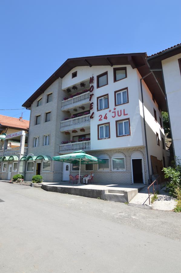 Hotel 24 Jul Πλιέβλια Εξωτερικό φωτογραφία