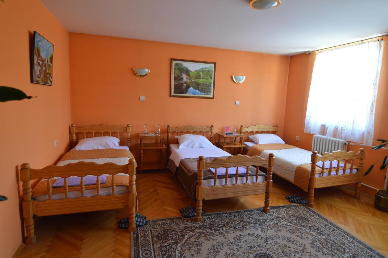 Hotel 24 Jul Πλιέβλια Εξωτερικό φωτογραφία